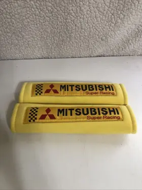 121025 APC Seatbelt Pads Mitsubishi