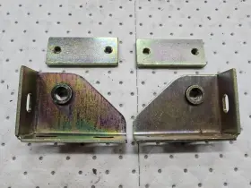 345100 BRITPART Lh Rh Lower Seat Belt Anchors Plates