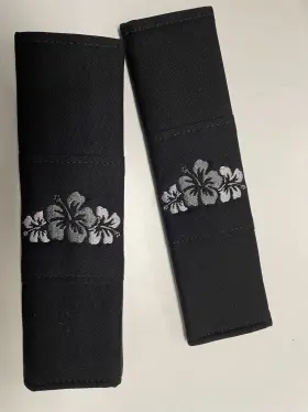 SBC-CO26-HIB23 DESIGNCOVERS Seat Belt Covers Hibiscus Design