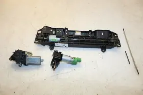 939684-105 FORD Driver Seat Escape
