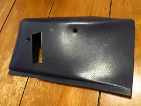 20065374 GM Hardtop Seat Belt Retractor Cover Rh Pontiac