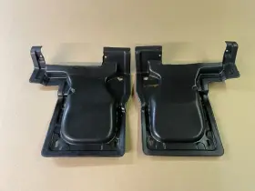 3996882 GM General Seat Lap Belt Floor Retractor Cover C3