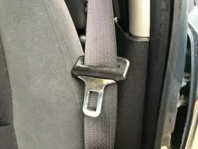 210-01303 GMC TRUCK Seat Belt Front Bench Driver 1500