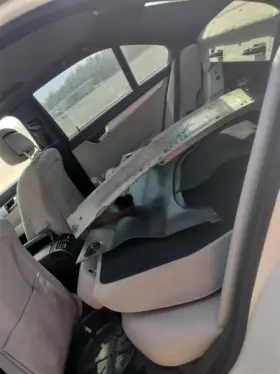 2048609485 MERCEDES Right Front Seat Belt C250