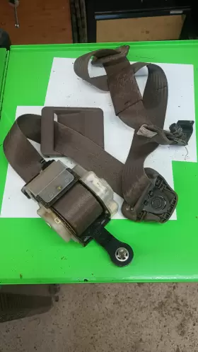 73210-04080 TOYOTA Passenger Right Seat Belt Oak Tacoma